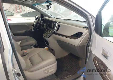 2015 Toyota Sienna Xle Premium 7 Passenger z USA, uszkodzony, nr VIN 5TDDK3DC6FS125799